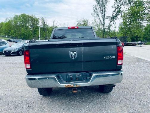Crystal Metallic 2014 RAM 2500 Tradesman