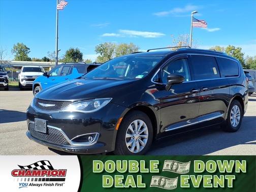 2018 Chrysler Pacifica Touring-L