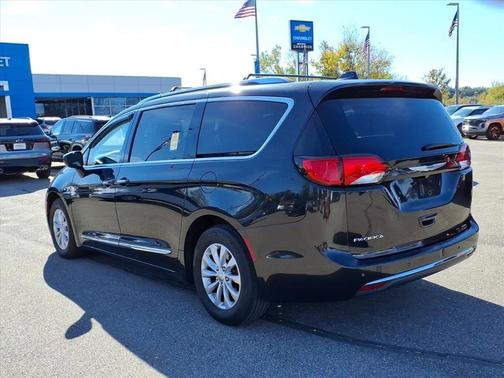 2018 Chrysler Pacifica Touring-L