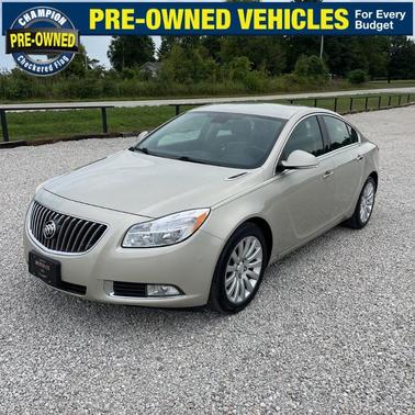 2013 Buick Regal Premium 1