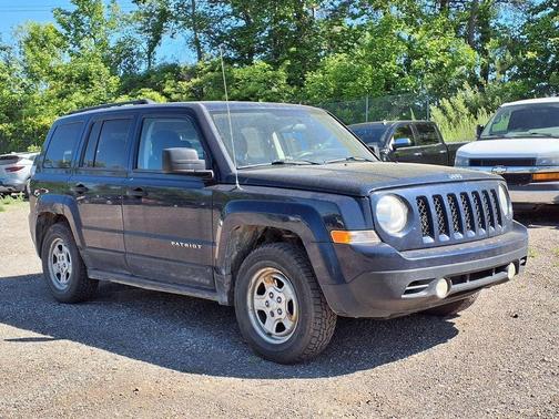True Blue Pearlcoat 2014 Jeep Patriot Sport