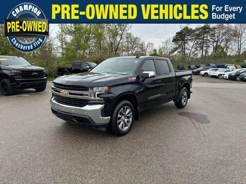 Black Metallic 2021 Chevrolet Silverado 1500 LT