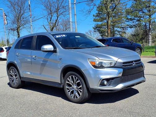 Alloy Silver Metallic 2018 Mitsubishi Outlander Sport 2.0 ES