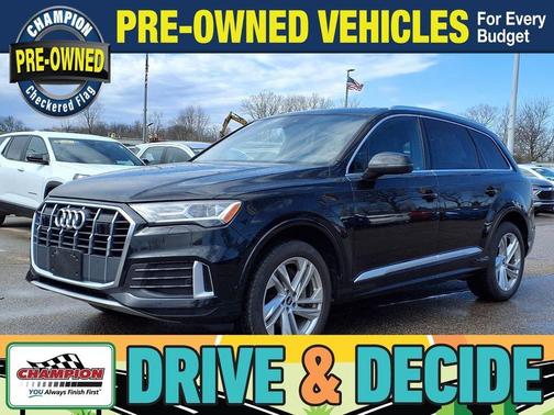 Mythos Black Metallic 2022 Audi Q7 45 Premium Plus