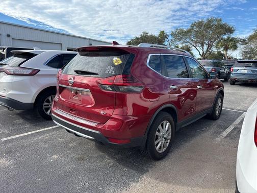 2018 Nissan Rogue SV
