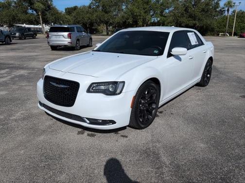 2020 Chrysler 300 C