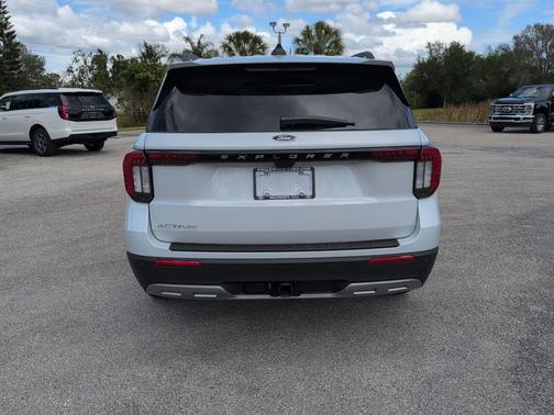 Space White Metallic 2026 Ford Explorer Active