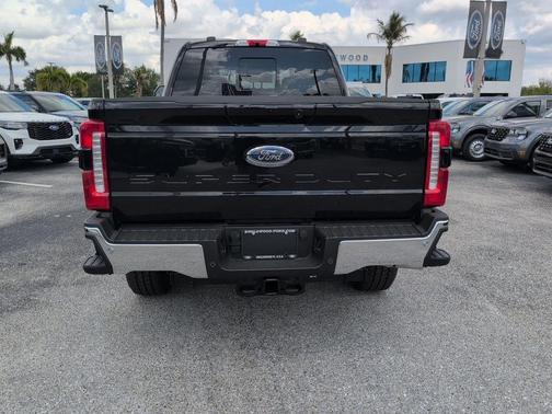 AGATE BLACK 2026 Ford F-250 Lariat