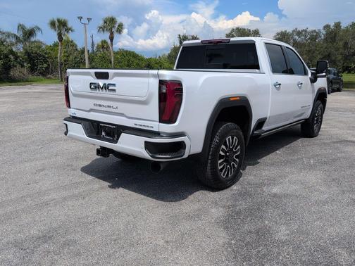 2024 GMC Sierra 3500 Denali