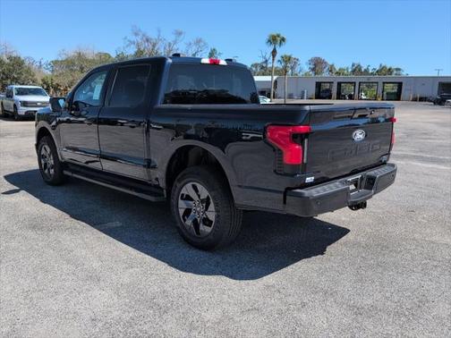 2025 Ford F-150 Lightning Flash