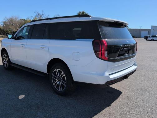 2026 Ford Expedition Max Active 4x4