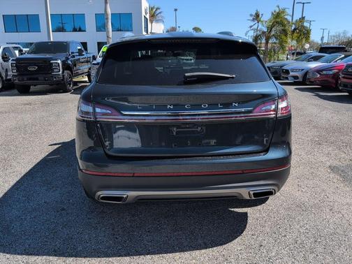 2022 Lincoln Nautilus Reserve