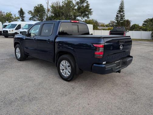 2023 Nissan Frontier SV
