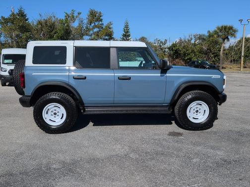 2025 Ford Bronco Heritage Edition