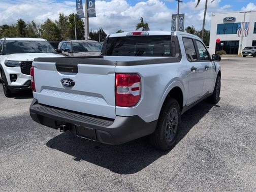 SPACE WHITE METALLIC 2026 Ford Maverick XLT