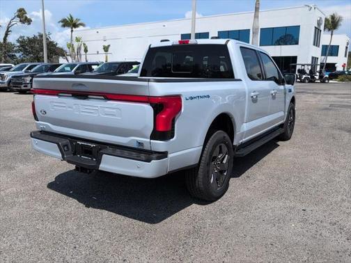 2025 Ford F-150 Lightning LARIAT