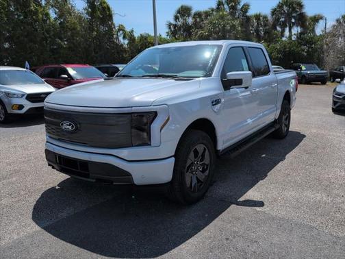 2025 Ford F-150 Lightning LARIAT