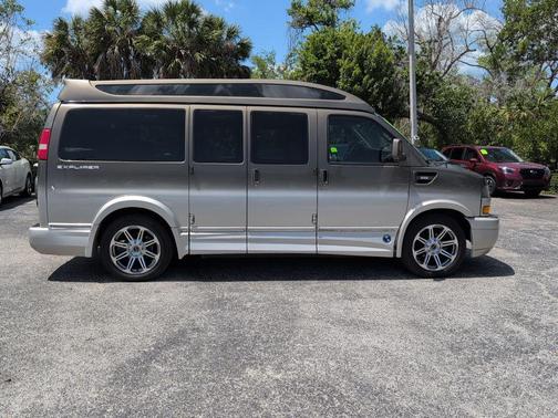 2016 GMC Savana 2500 EXPLORER VAN