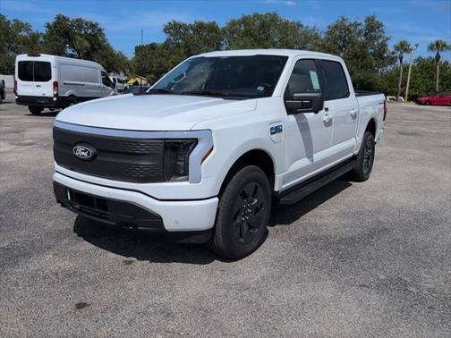 2025 Ford F-150 Lightning Flash