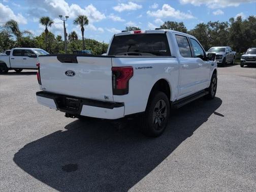 2025 Ford F-150 Lightning Flash