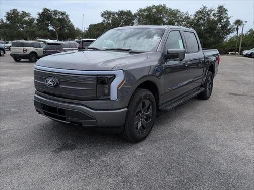 2025 Ford F-150 Lightning LARIAT
