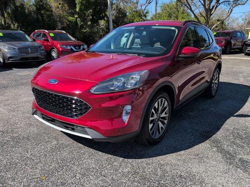 2020 Ford Escape Titanium
