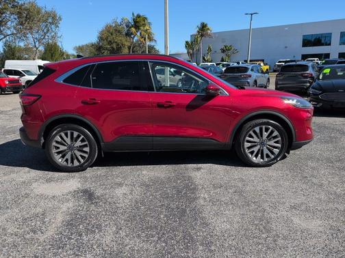 2020 Ford Escape Titanium