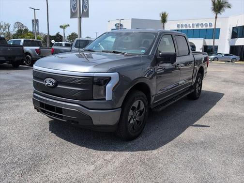 2025 Ford F-150 Lightning Flash