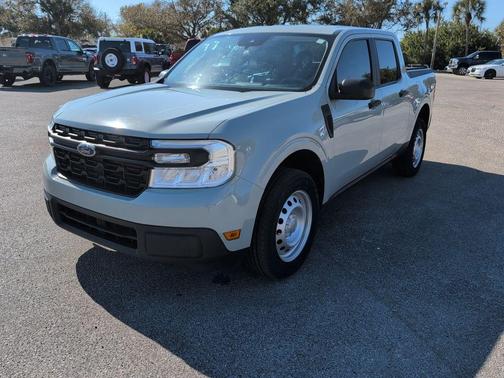 2023 Ford Maverick XL