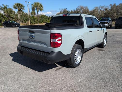 2023 Ford Maverick XL