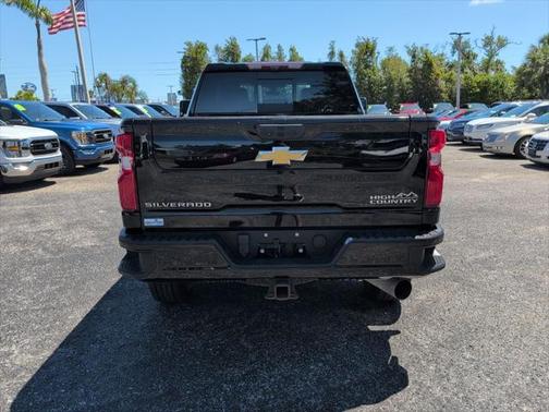 2022 Chevrolet Silverado 2500 High Country