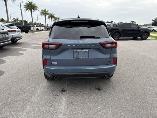 2024 Ford Escape ST-Line Elite