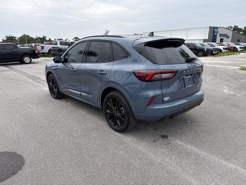 2024 Ford Escape ST-Line Elite