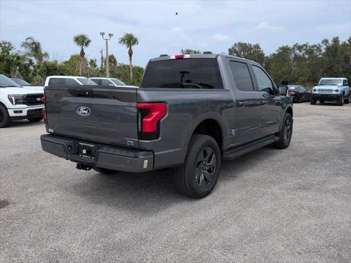 2025 Ford F-150 Lightning Flash