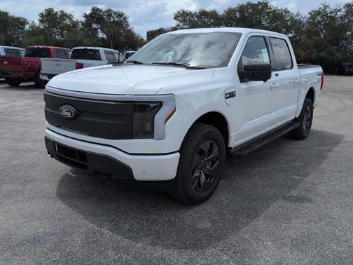 2025 Ford F-150 Lightning Flash