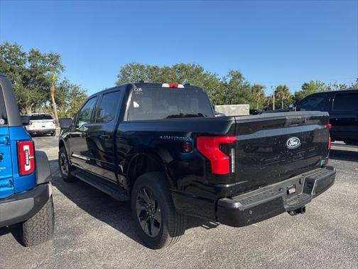 2025 Ford F-150 Lightning Flash