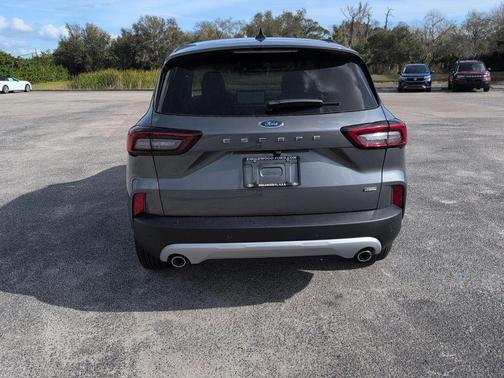 2026 Ford Escape PHEV SE