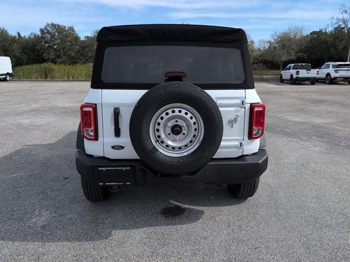 2025 Ford Bronco Base