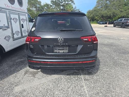 2024 Volkswagen Tiguan 2.0T SE R-Line Black 4MOTION