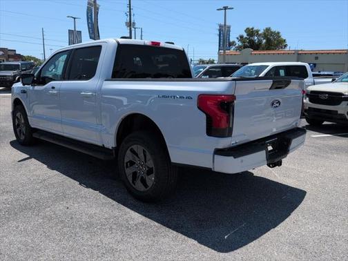 2025 Ford F-150 Lightning Flash