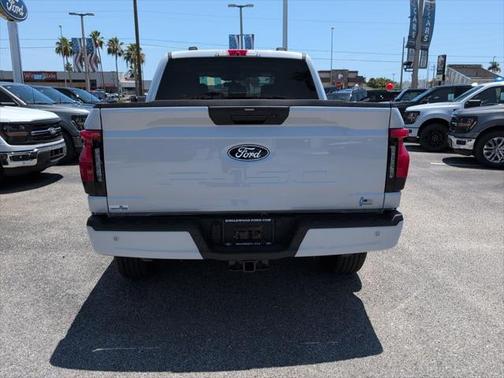 2025 Ford F-150 Lightning Flash