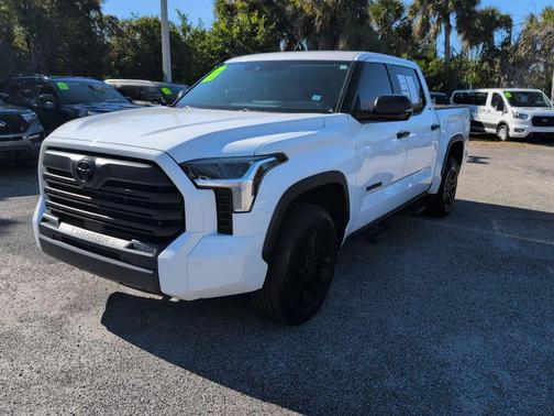 2024 Toyota Tundra SR5