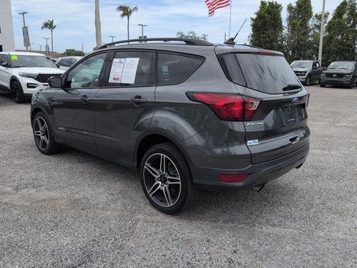 MAGNETIC METALLIC 2019 Ford Escape SEL