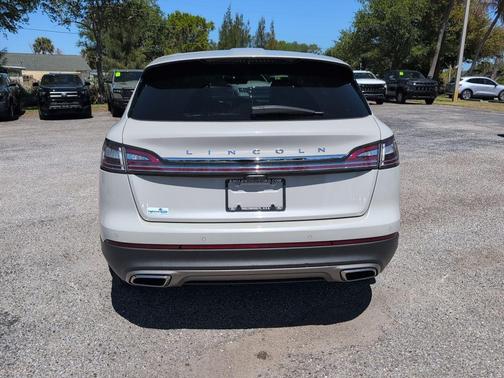 Ceramic Pearl Metallic Tinted Clearcoat 2023 Lincoln Nautilus Reserve