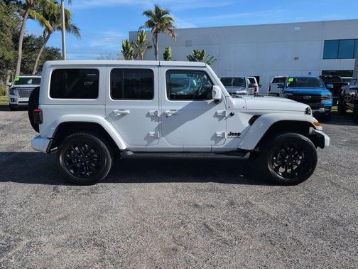 2023 Jeep Wrangler Altitude