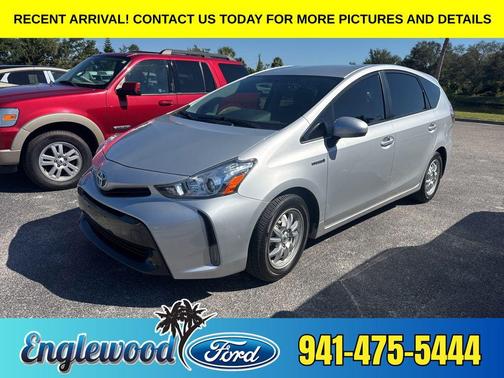 2015 Toyota Prius v Five