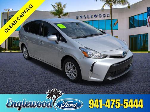 2015 Toyota Prius v Five