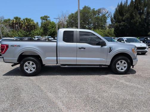 Iconic Silver Metallic 2022 Ford F-150 XLT