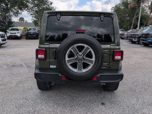Sarge Green Clearcoat 2020 Jeep Wrangler Unlimited Sahara
