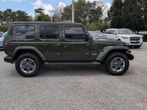 Sarge Green Clearcoat 2020 Jeep Wrangler Unlimited Sahara